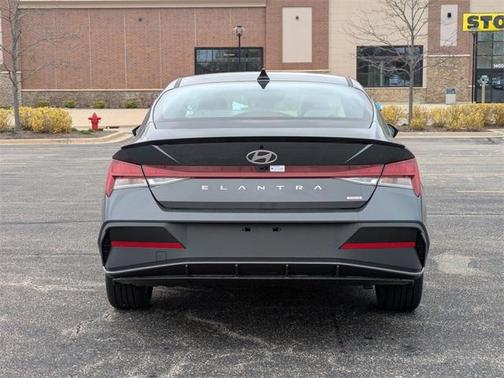 2025 Hyundai ELANTRA HEV SEL Sport