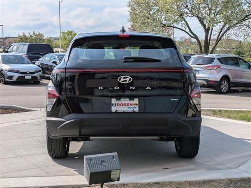 2024 Hyundai KONA SE