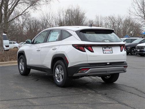 2025 Hyundai TUCSON SE
