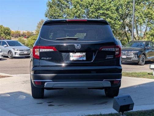 2022 Honda Pilot Touring 7-Passenger