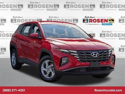 2023 Hyundai TUCSON SE