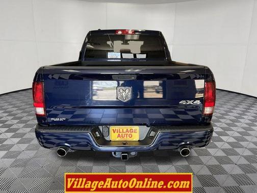 True Blue Pearlcoat 2013 RAM 1500 Tradesman/Express