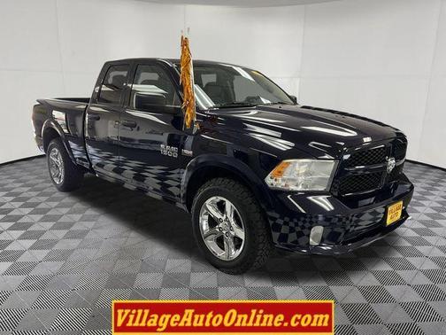 True Blue Pearlcoat 2013 RAM 1500 Tradesman/Express