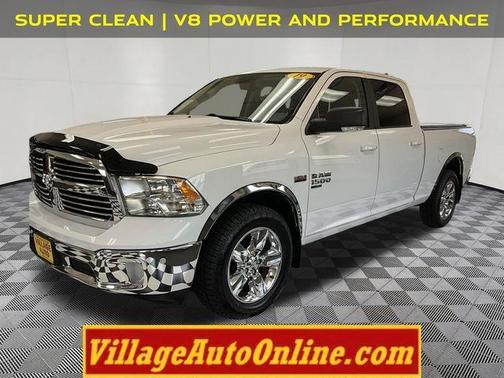 Bright White Clearcoat 2019 RAM 1500 Classic Big Horn
