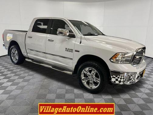 Bright White Clearcoat 2017 RAM 1500 Big Horn