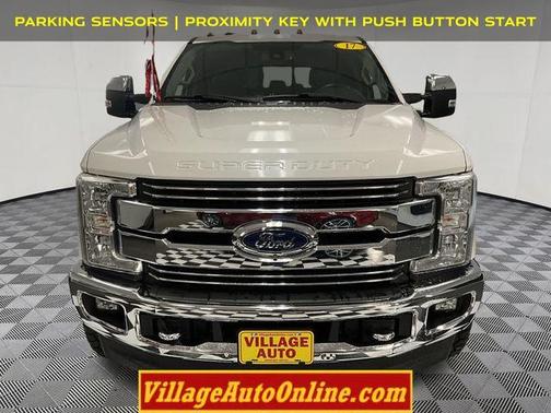 White 2017 Ford F-250 Lariat