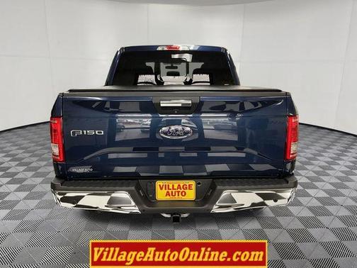 Blue 2016 Ford F-150 XLT
