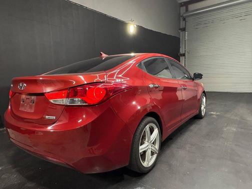 2013 Hyundai ELANTRA Limited
