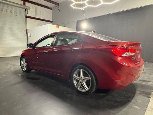2013 Hyundai ELANTRA Limited