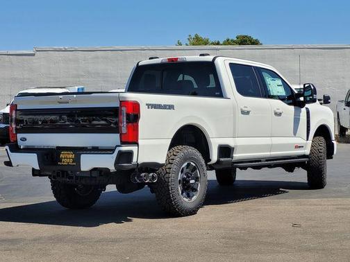 2026 Ford F-250 Platinum