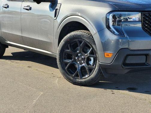 2026 Ford Maverick Lobo Standard