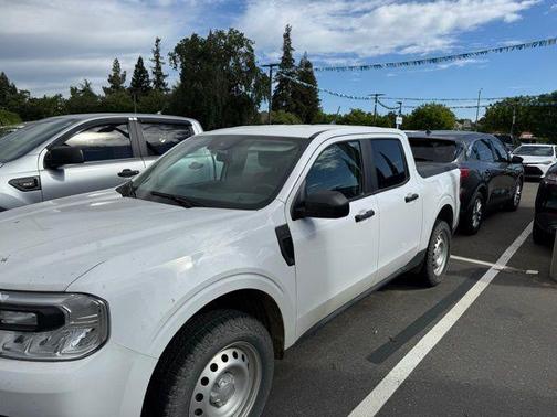 Oxford White 2024 Ford Maverick XL