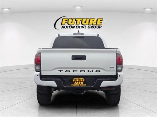 2021 Toyota Tacoma 