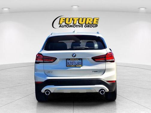 Mineral White Metallic 2022 BMW X1 xDrive28i