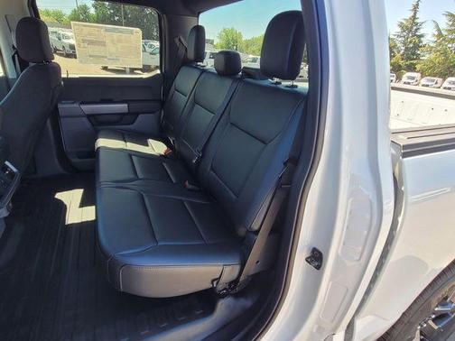 2025 Ford F-150 Lightning Pro