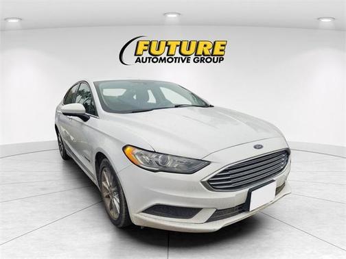 2017 Ford Fusion Hybrid SE