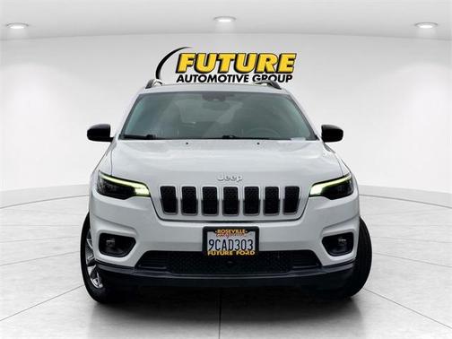 2022 Jeep Cherokee Latitude Lux