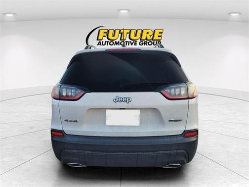 2022 Jeep Cherokee Latitude Lux