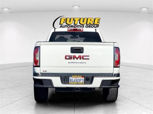 2022 GMC Canyon Elevation Standard
