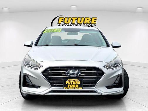 Symphony Silver 2019 Hyundai SONATA SE