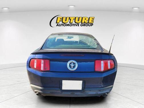 2012 Ford Mustang V6