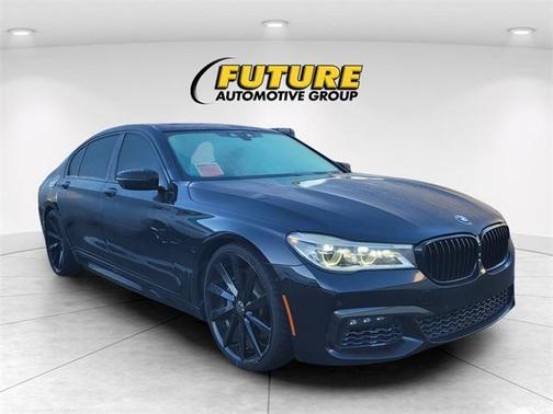 2016 BMW 750 i