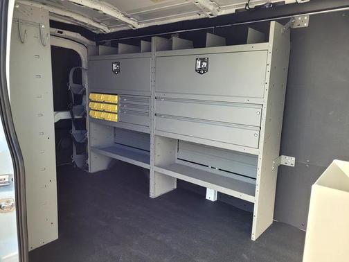 Oxford White 2026 Ford Transit-250 148 WB Medium Roof Cargo