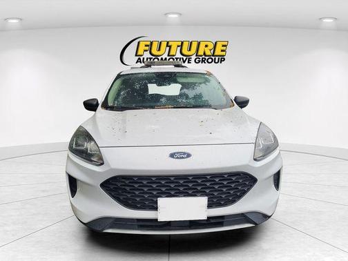Oxford White 2020 Ford Escape S