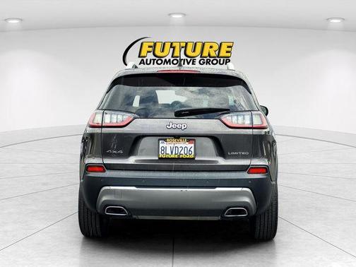 Granite Crystal Clearcoat Metallic 2019 Jeep Cherokee Limited