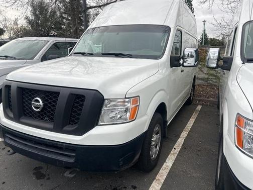 2017 Nissan NV Cargo NV2500 HD SV V6/SV V8