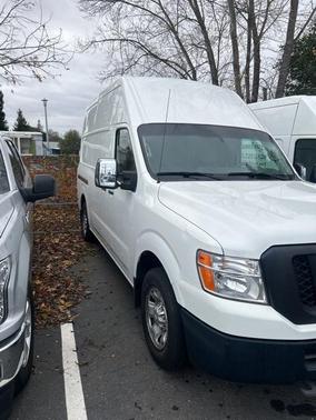 2017 Nissan NV Cargo NV2500 HD SV V6/SV V8