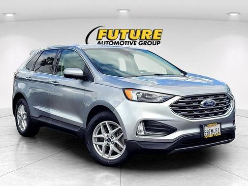 Silver Metallic 2022 Ford Edge SEL