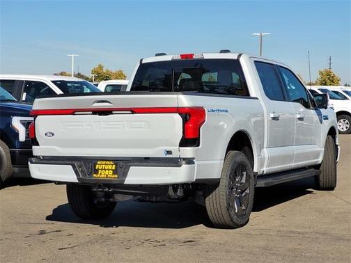 2025 Ford F-150 Lightning LARIAT