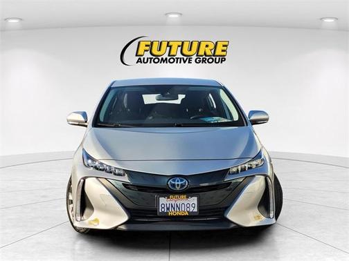 2021 Toyota Prius Prime LE