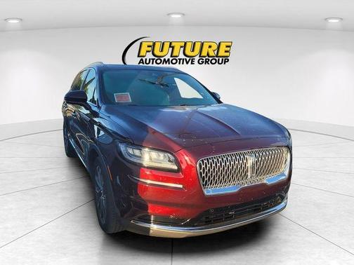 Burgundy Velvet Metallic Tinted Clearcoat 2023 Lincoln Nautilus Reserve