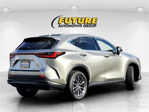2025 Lexus NX 350h Base