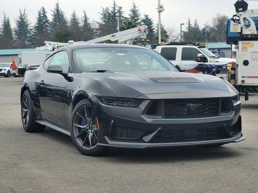 2026 Ford Mustang Dark Horse