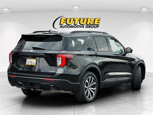2022 Ford Explorer ST-Line