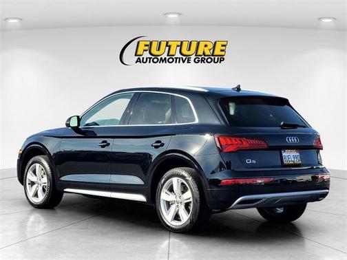 2018 Audi Q5 2.0T Premium Plus