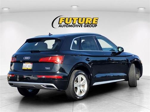2018 Audi Q5 2.0T Premium Plus