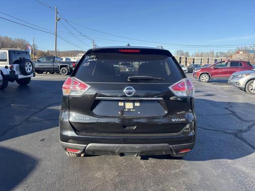 2016 Nissan Rogue SV