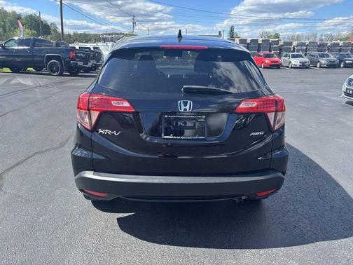 Crystal Black Pearl 2016 Honda HR-V EX