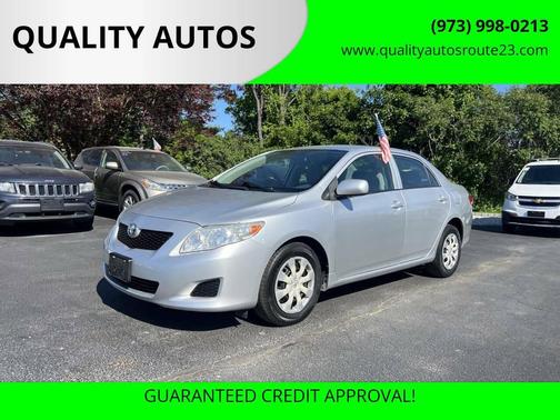 Classic Silver Metallic 2010 Toyota Corolla LE