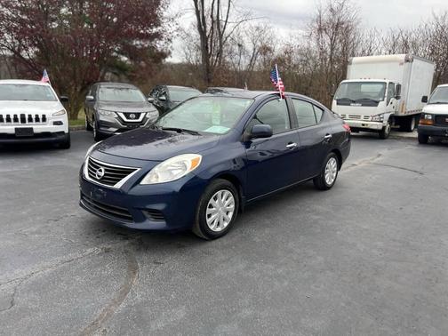 2014 Nissan Versa 1.6 SV