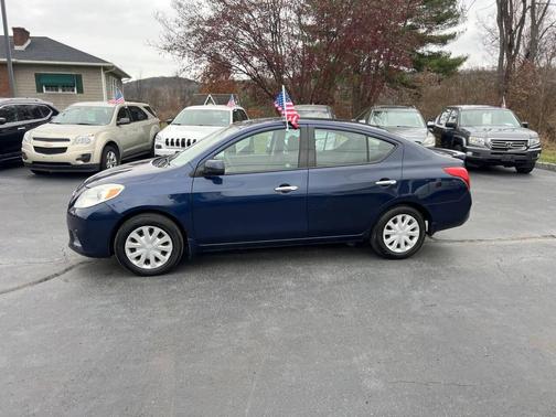 2014 Nissan Versa 1.6 SV