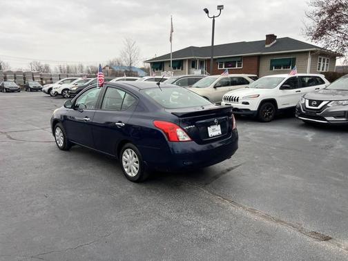 2014 Nissan Versa 1.6 SV