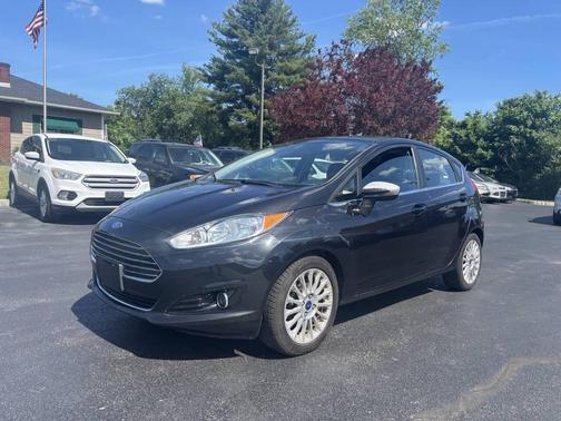 Tuxedo Black Metallic 2014 Ford Fiesta Titanium