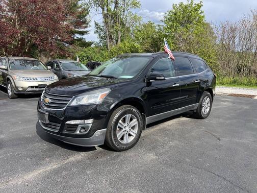 Mosaic Black Metallic 2017 Chevrolet Traverse 1LT