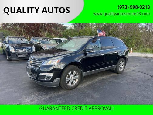 Mosaic Black Metallic 2017 Chevrolet Traverse 1LT