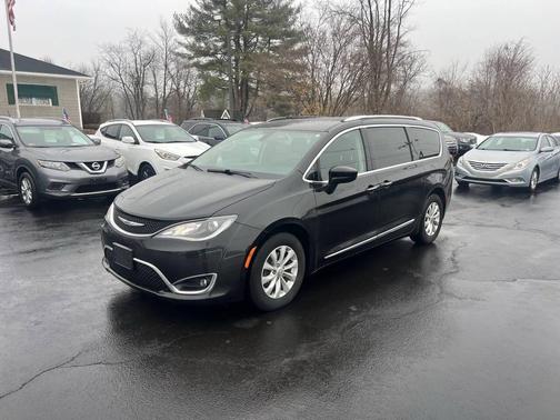 2019 Chrysler Pacifica Touring L
